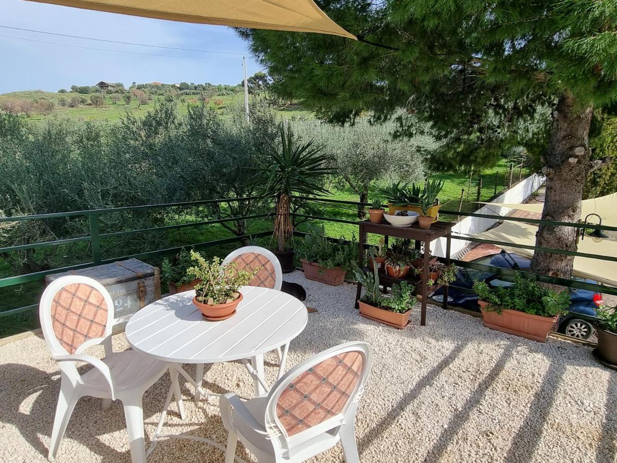 Sunset Valley Village Motta Sant' Anastasia Bagian luar foto
